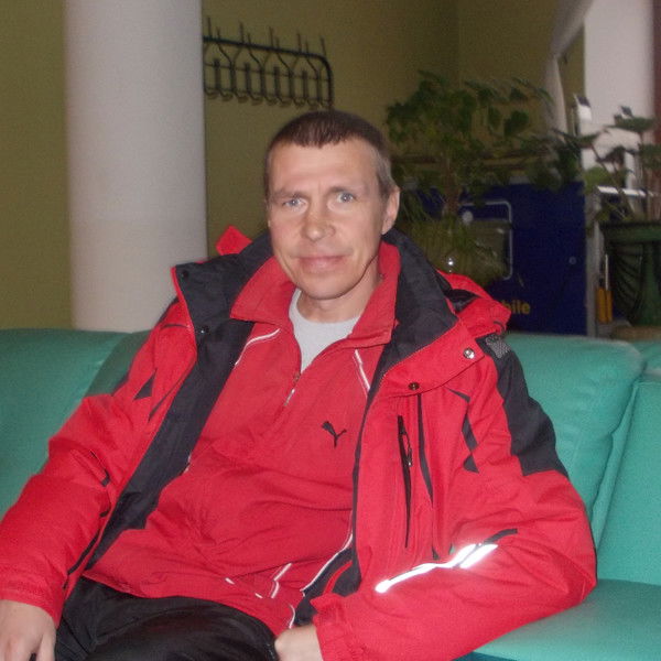 Юрий Изотов