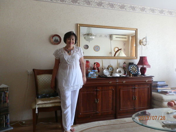 Нина Захарова