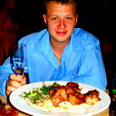 Александр Николаев