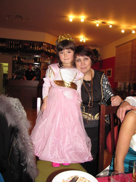 Лариса Жарова