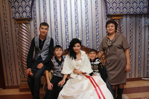 Алтын Кенесбаева