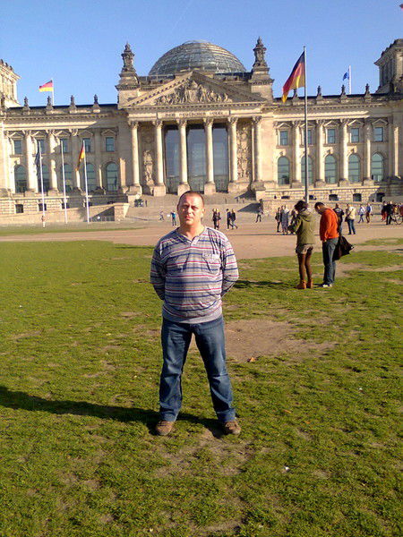 Олег Калинин