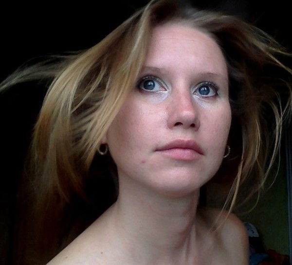 Оля Головина