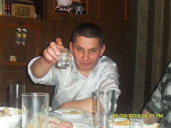 Антон Хлыстов