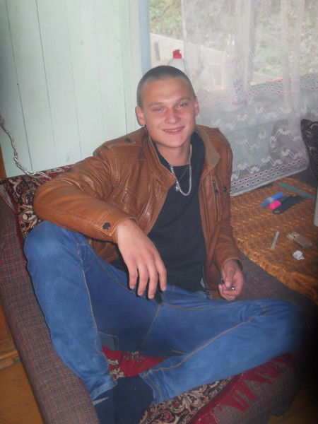 Женя Нешков