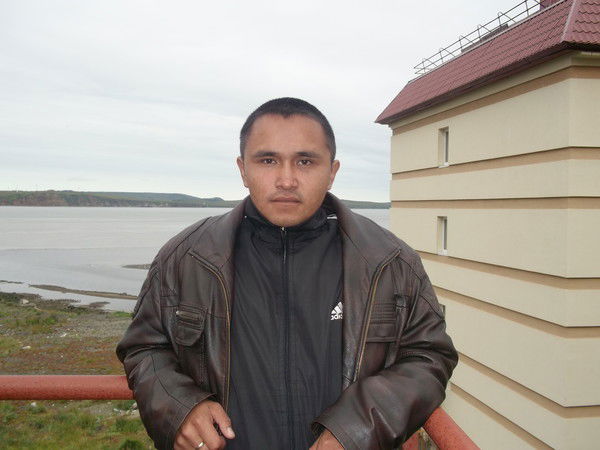 Максим Унук