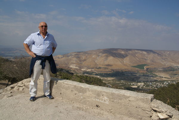 Неизвестно Неизвестно