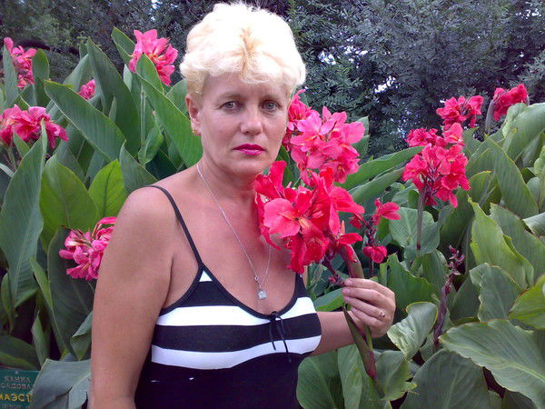 Таня Комарова