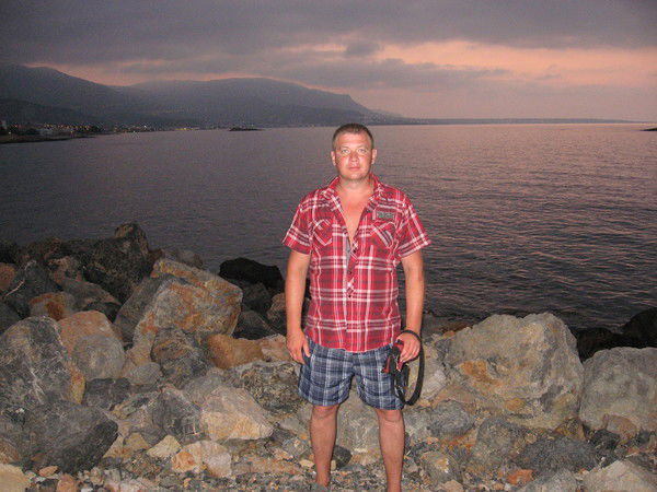 Владимир Комаров