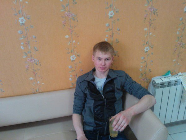 Макс Бисембаев