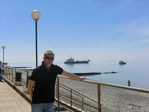 Илья Добронравов