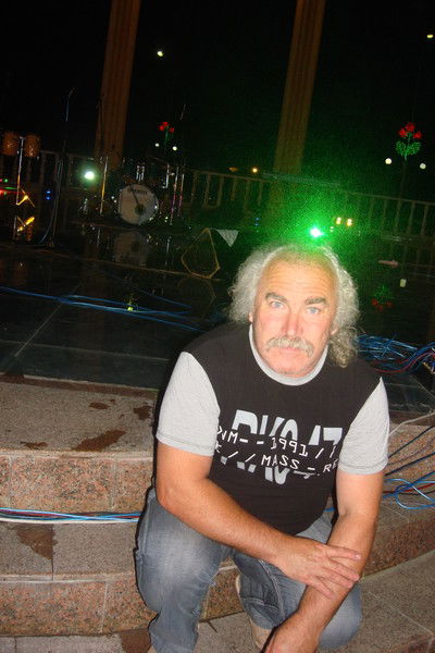 Алексей Лавров