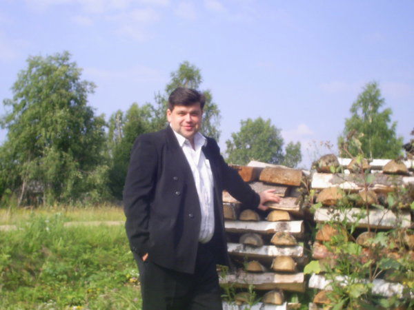 Олег Николаев