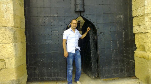 Адил Ахмедов