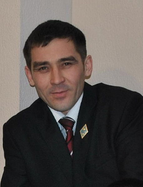 Руслан Растенов