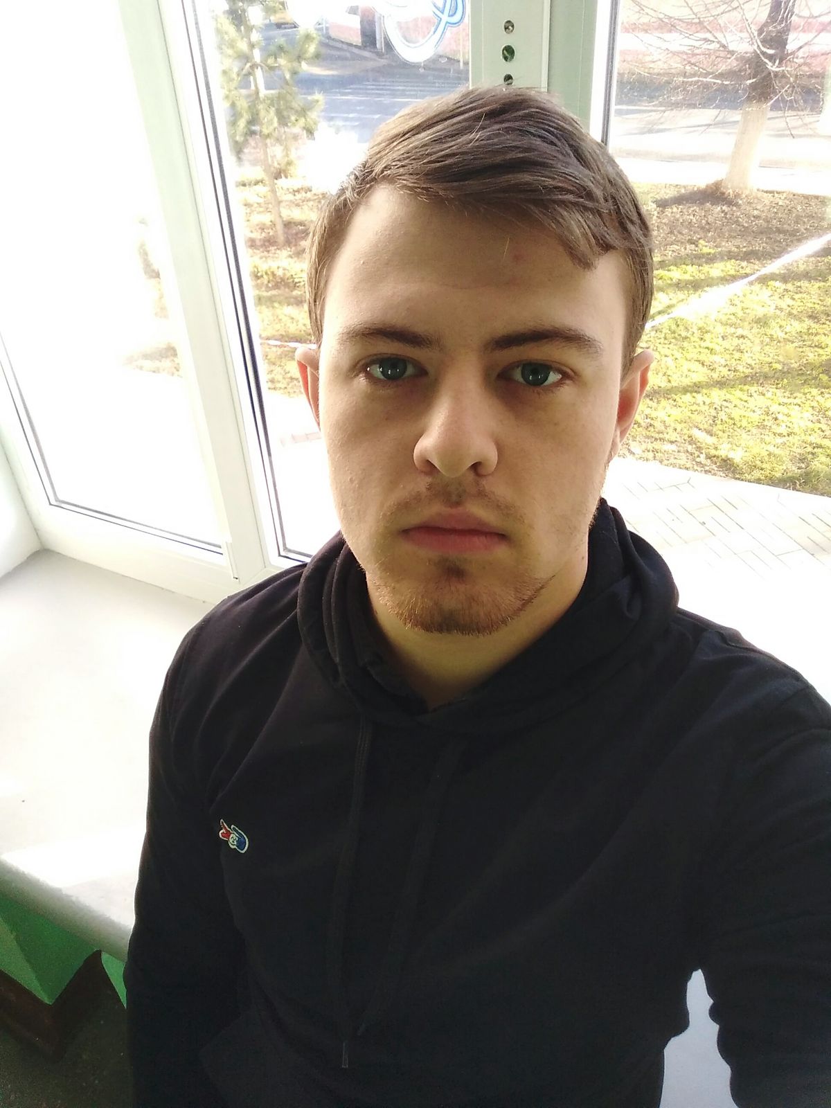 Александр Кобзарь