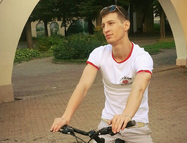 Олег Романов