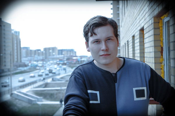 Михаил Попов