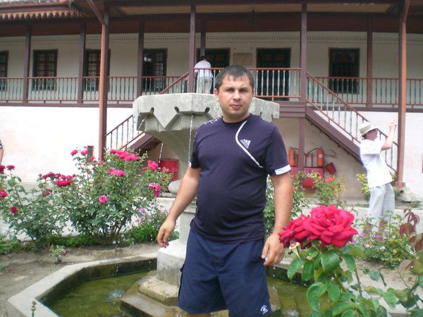 Алим Сулейманов