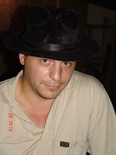 Неизвестно Неизвестно