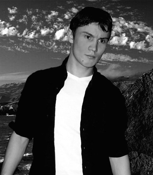 Алмаз Валеев