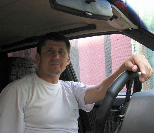 Виталий Тихонов