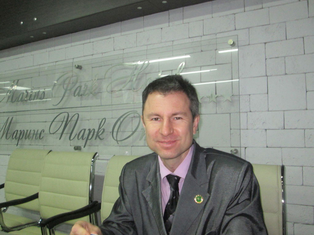 Дамир Юнусов