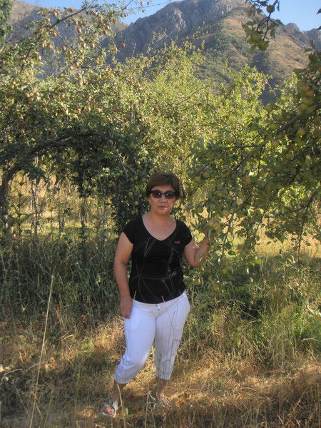 Жибек Узакбаева