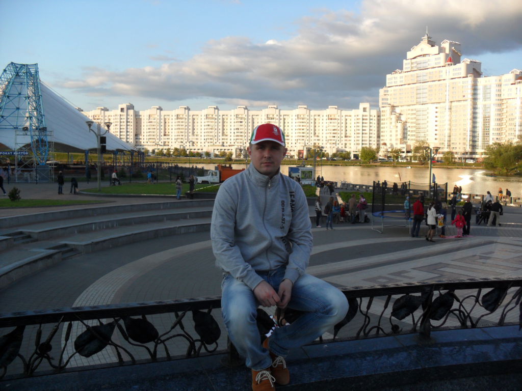 Владимир Синёв