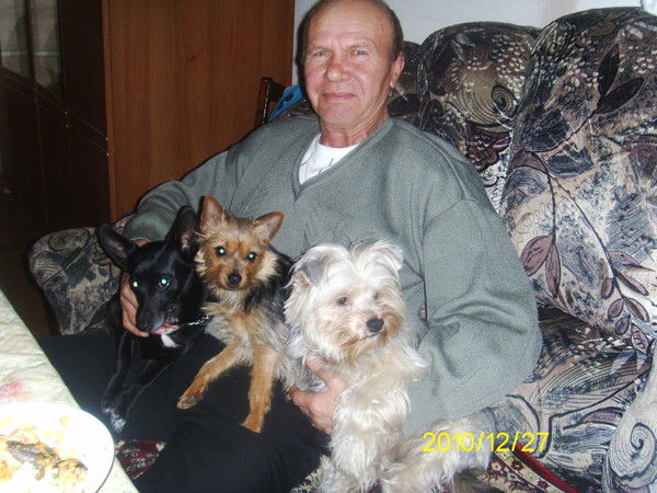 Геннадий Старов