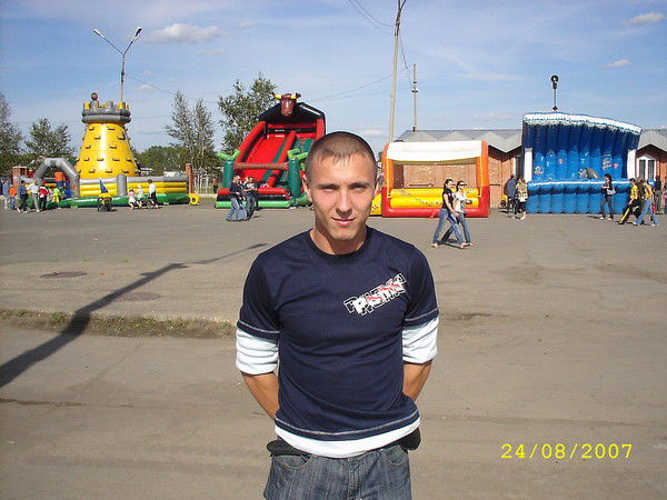 Алексей Дудин