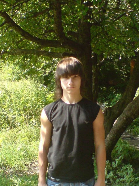 Артём Лазаренков