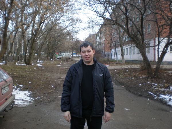 Александр Ефремов