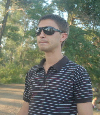 Дмитрий Петров