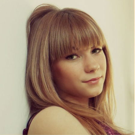 Настя Комарова