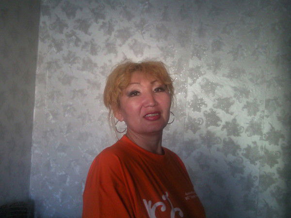 Лора Стручкова