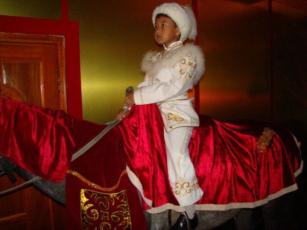 Амир Байхожаев