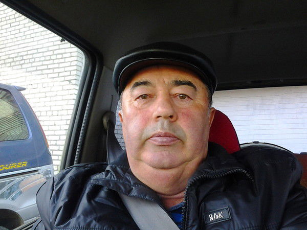 Юрий Веселов