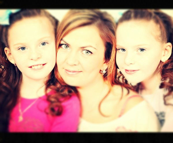 Януля Холтобина