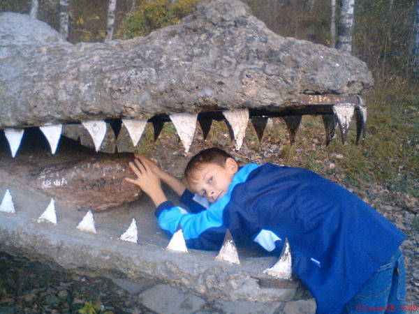 Денис Попов