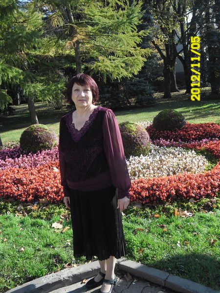 Нина Толстикова