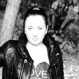 Юлия Светозарова