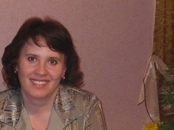 Алла Захарова