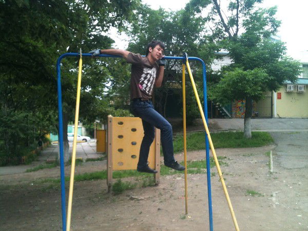 Денис Брижанов