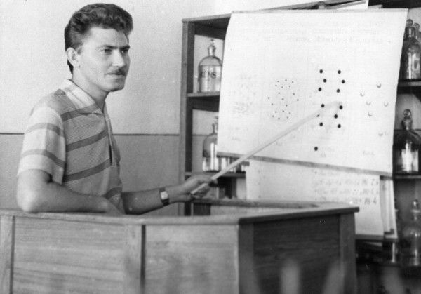 Альберт Карлов