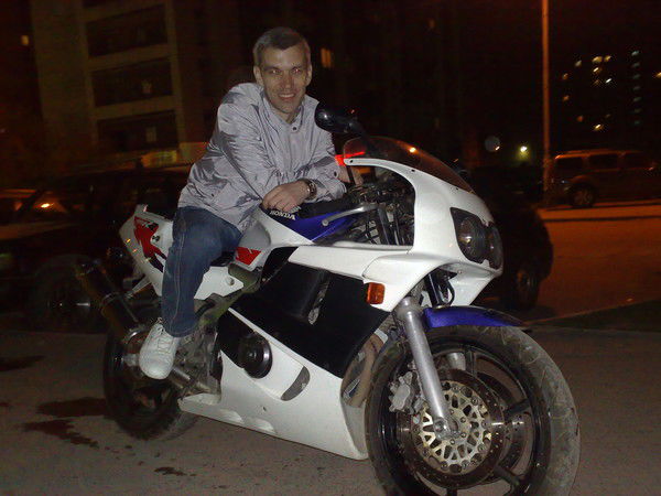 Олег Попков