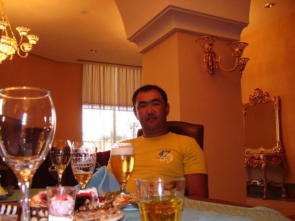 Асхат Абдиразаков