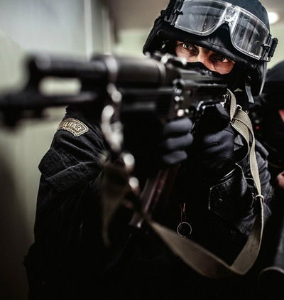 Паша Безрук