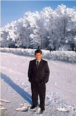 Женис Касенов