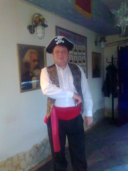 Андрей Плужников